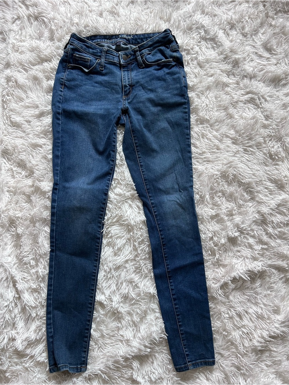 Universal Thread Curvy Skinny Jeans
